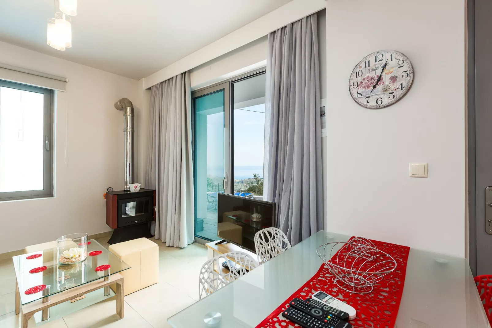 Sunset Maisonette 1-Dining room