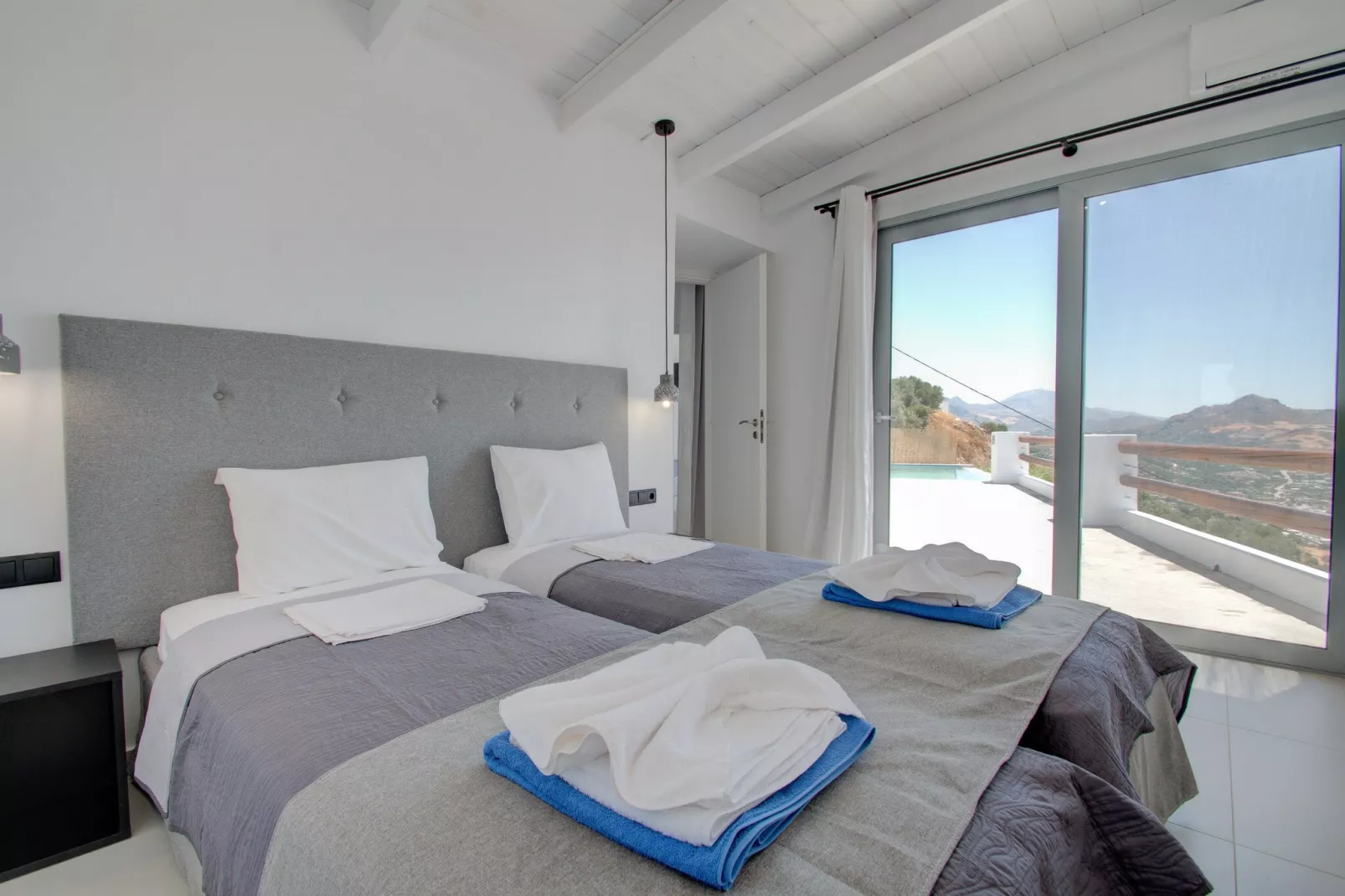 Pyrgos Exclusive 4-Chambre