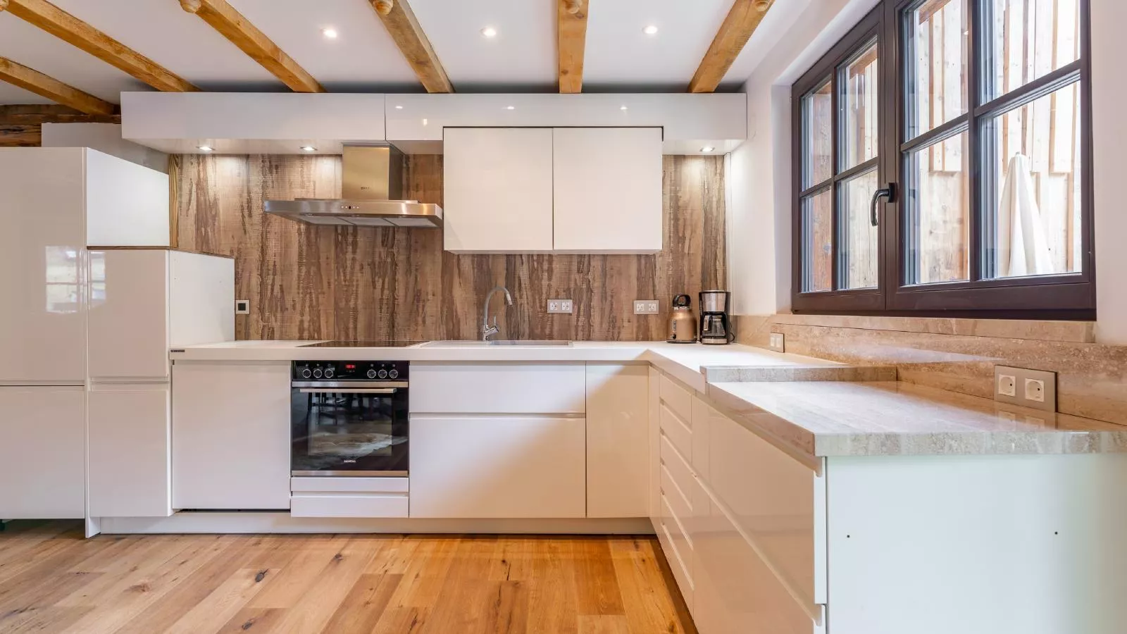 Biber Art Chalet-Kitchen