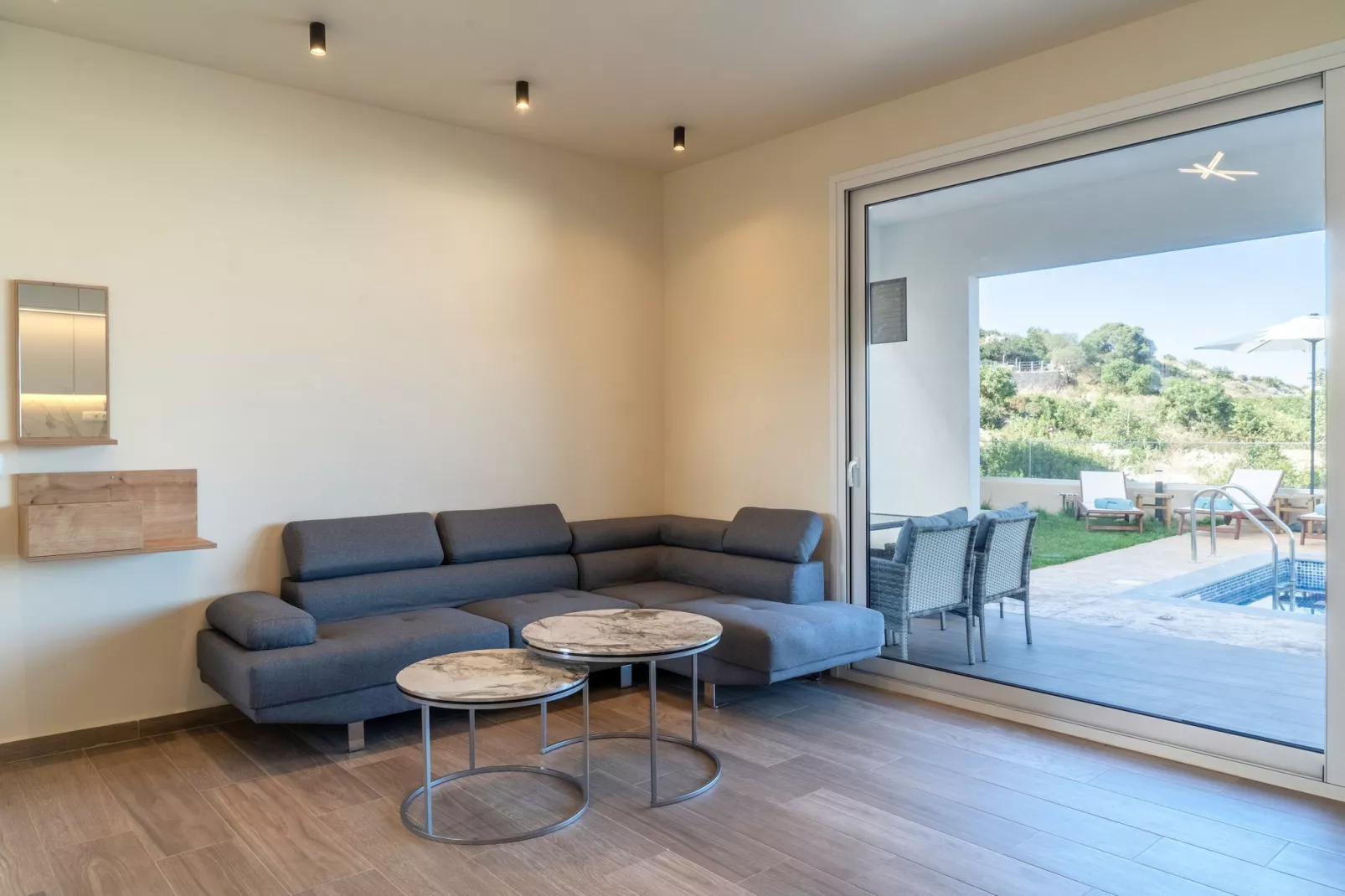 Nevelo Diamond-Living room