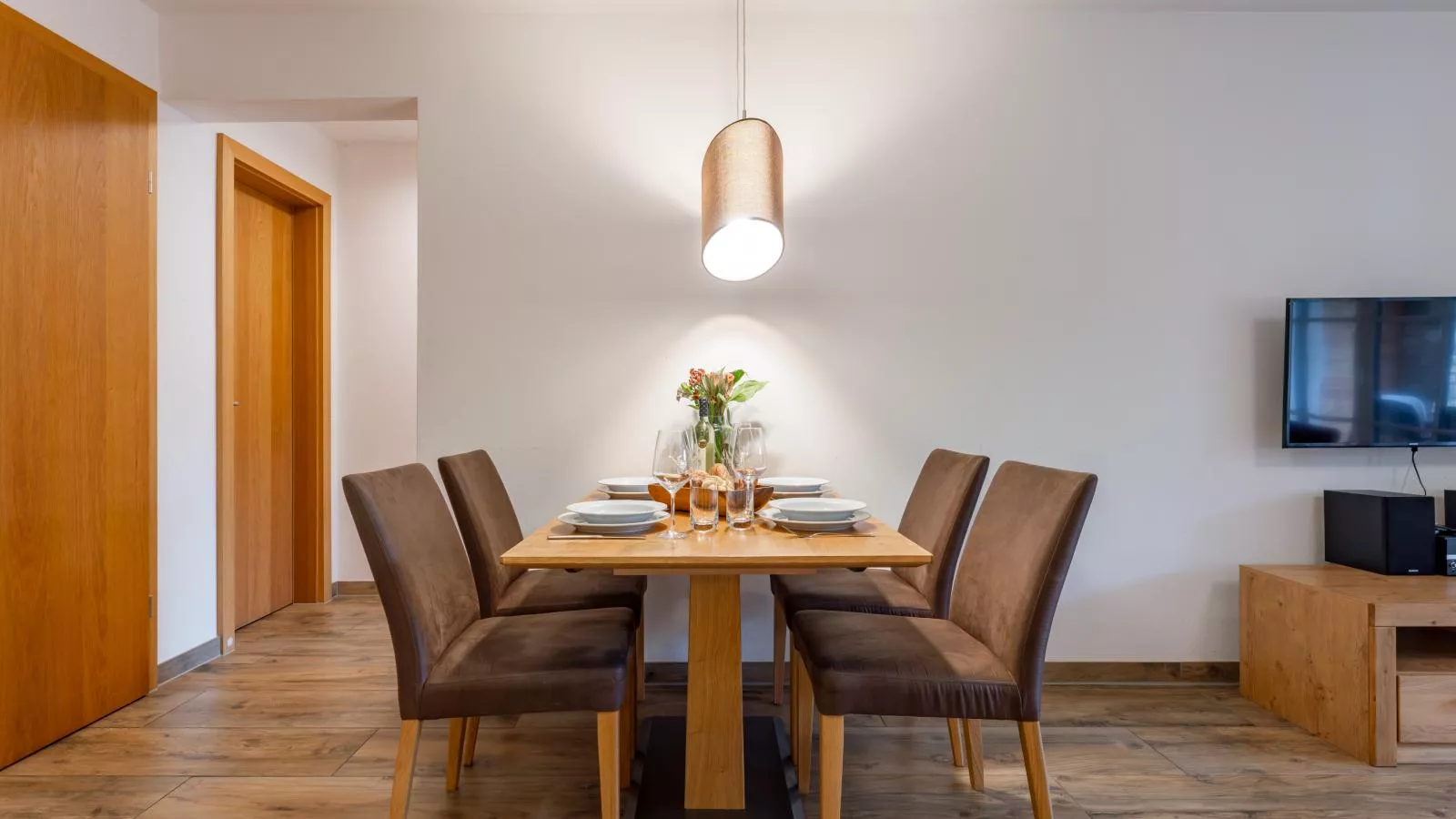 Tauern Suites Mitterwirt TOP 203-Dining room