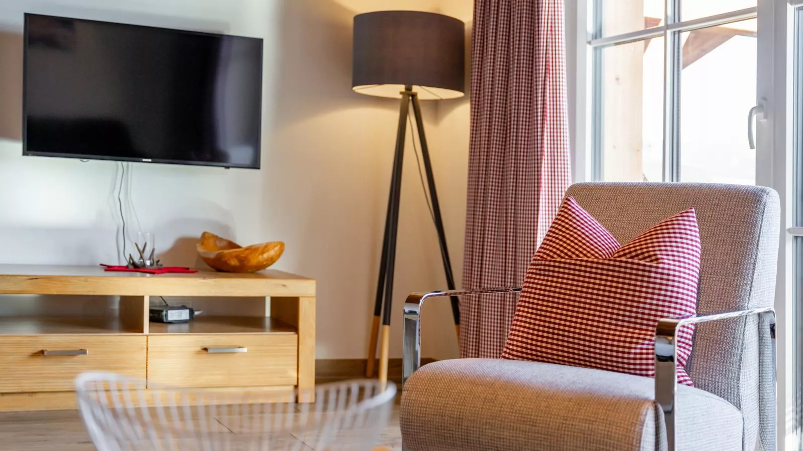 Tauern Suites Mitterwirt TOP 221-Living room