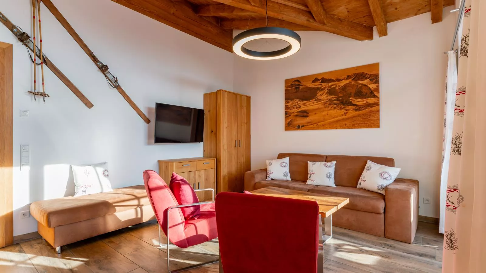 Tauern Suites Mitterwirt TOP 222-Living room
