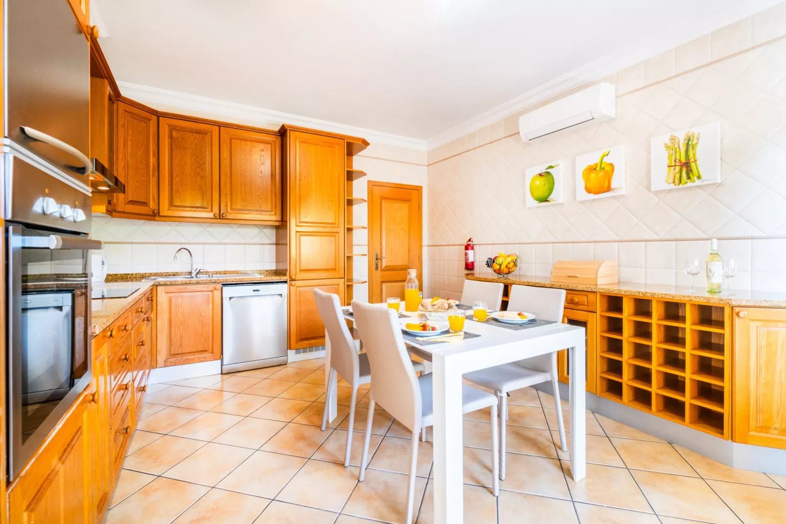 Villa Florença-Dining room