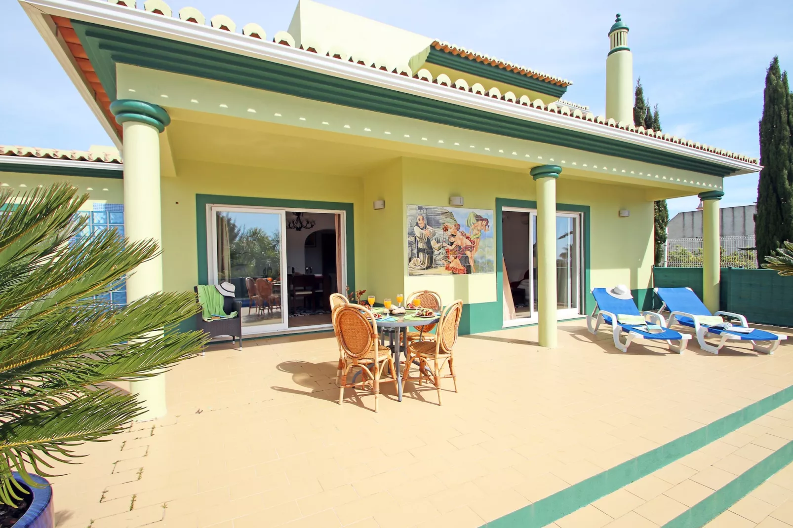 Villa Saint Thomas-Exterior summer