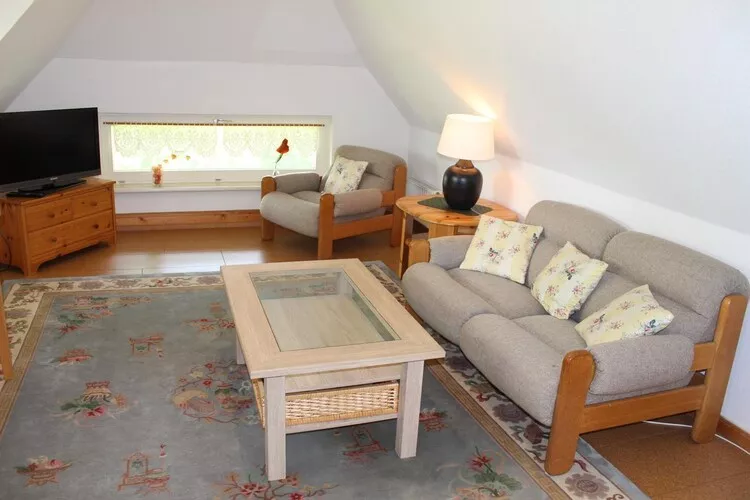 Heidefirst-Living room
