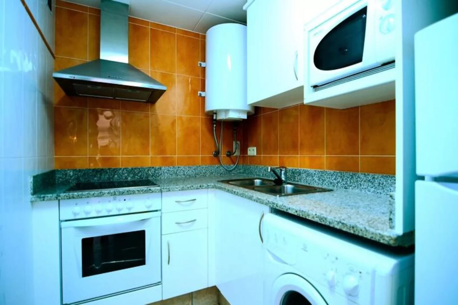 Appartements à L'Estartit-Außenbereich Sommer