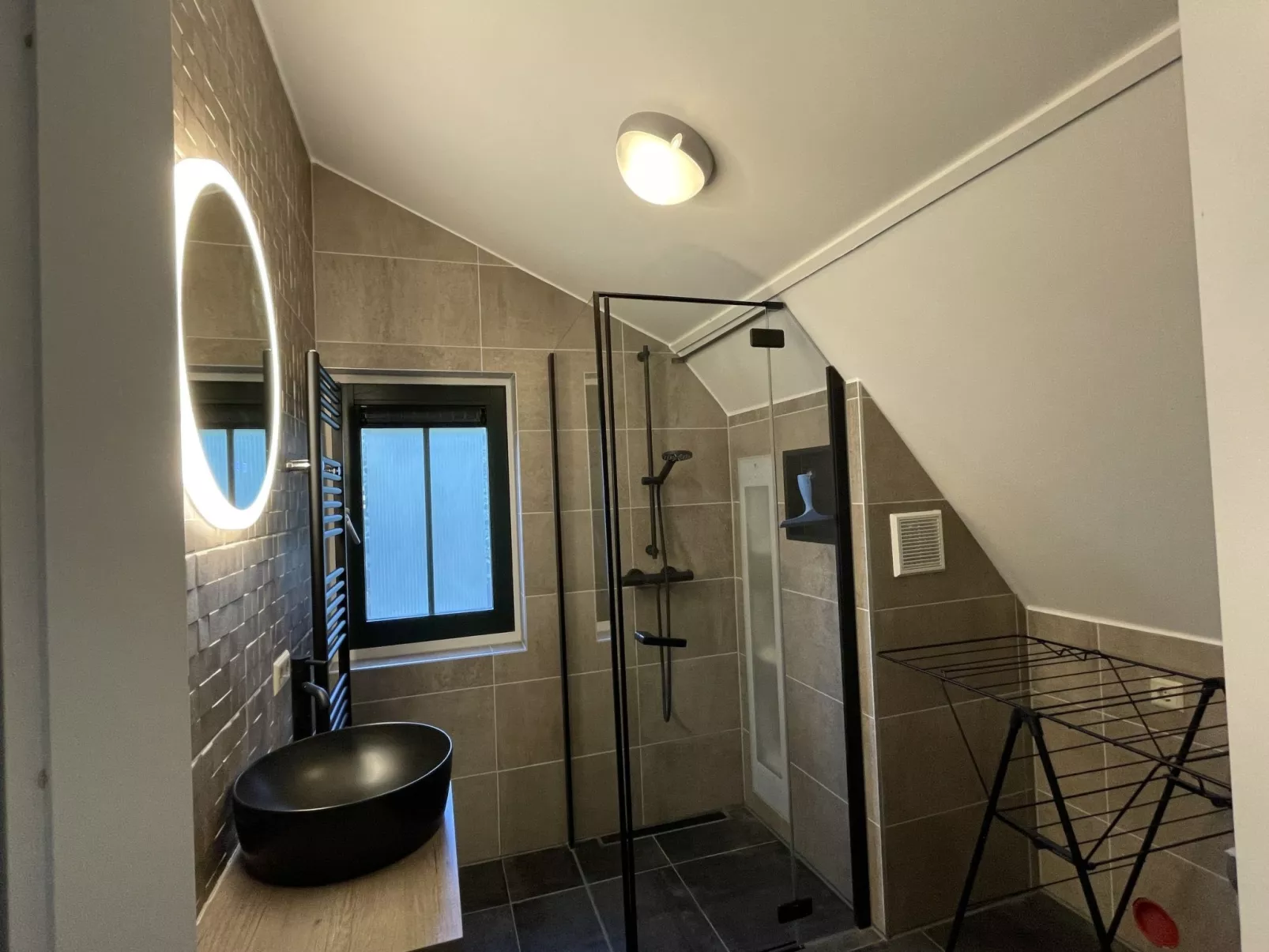 Koningshoeve Sauna & Hottub 4 personen-Inside