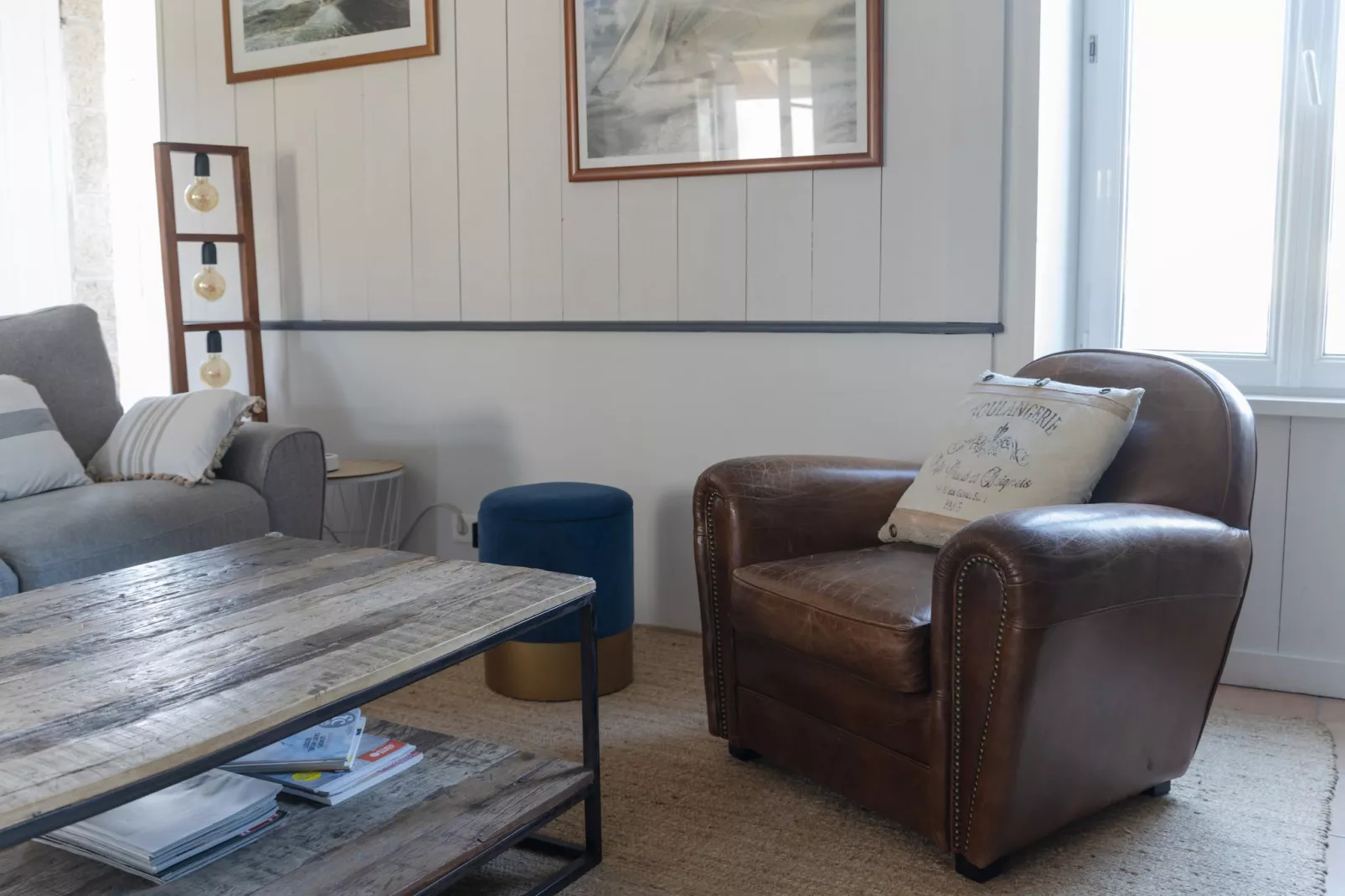 TY STREJOU - Portsall-Living room