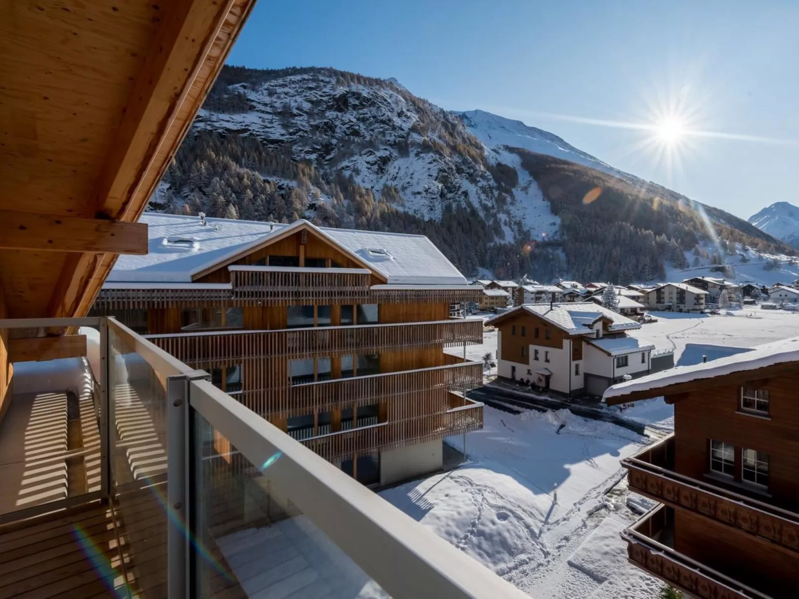 Montela Hotel & Resort - Holiday Stay-Outside