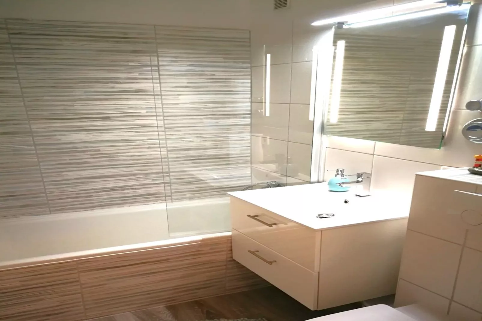 Cozy Tampen mit Meerseite-Bathroom