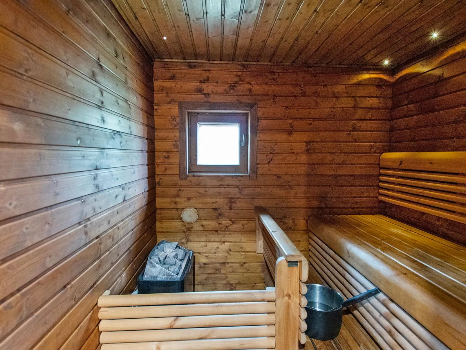 Kiehislevi a-Inside