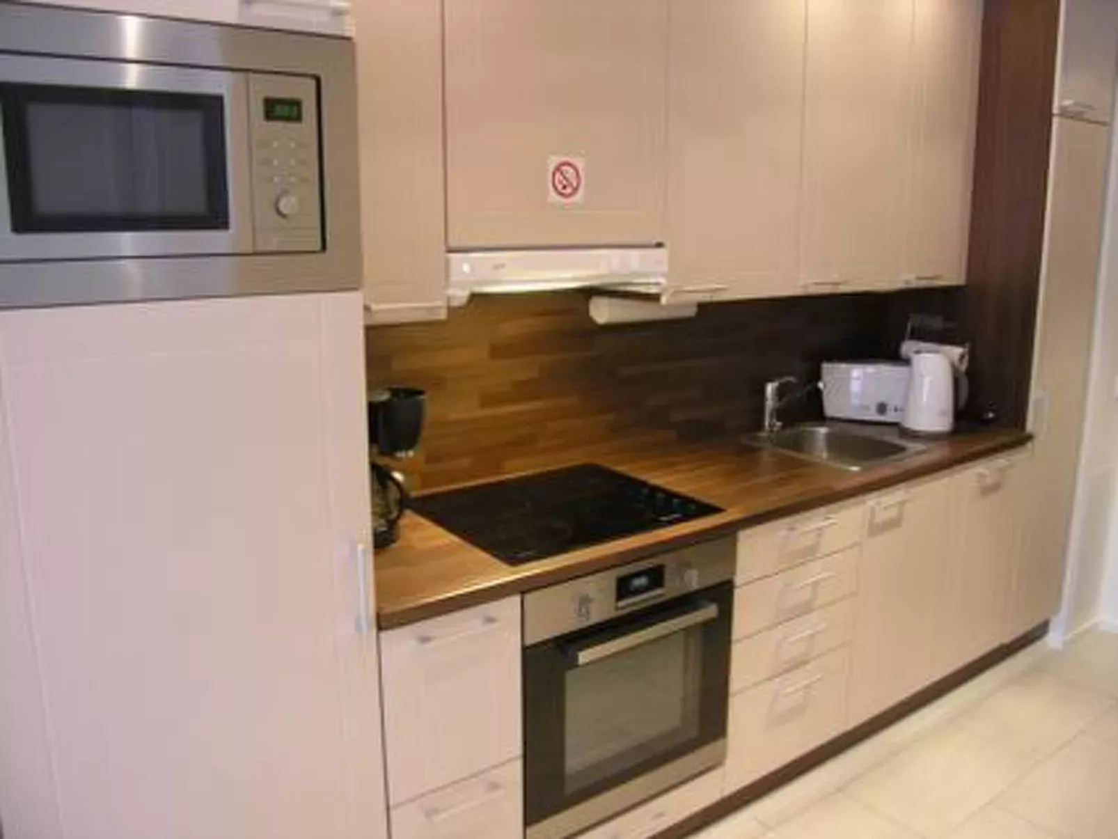 Yllästar 3 as 601-Dedans