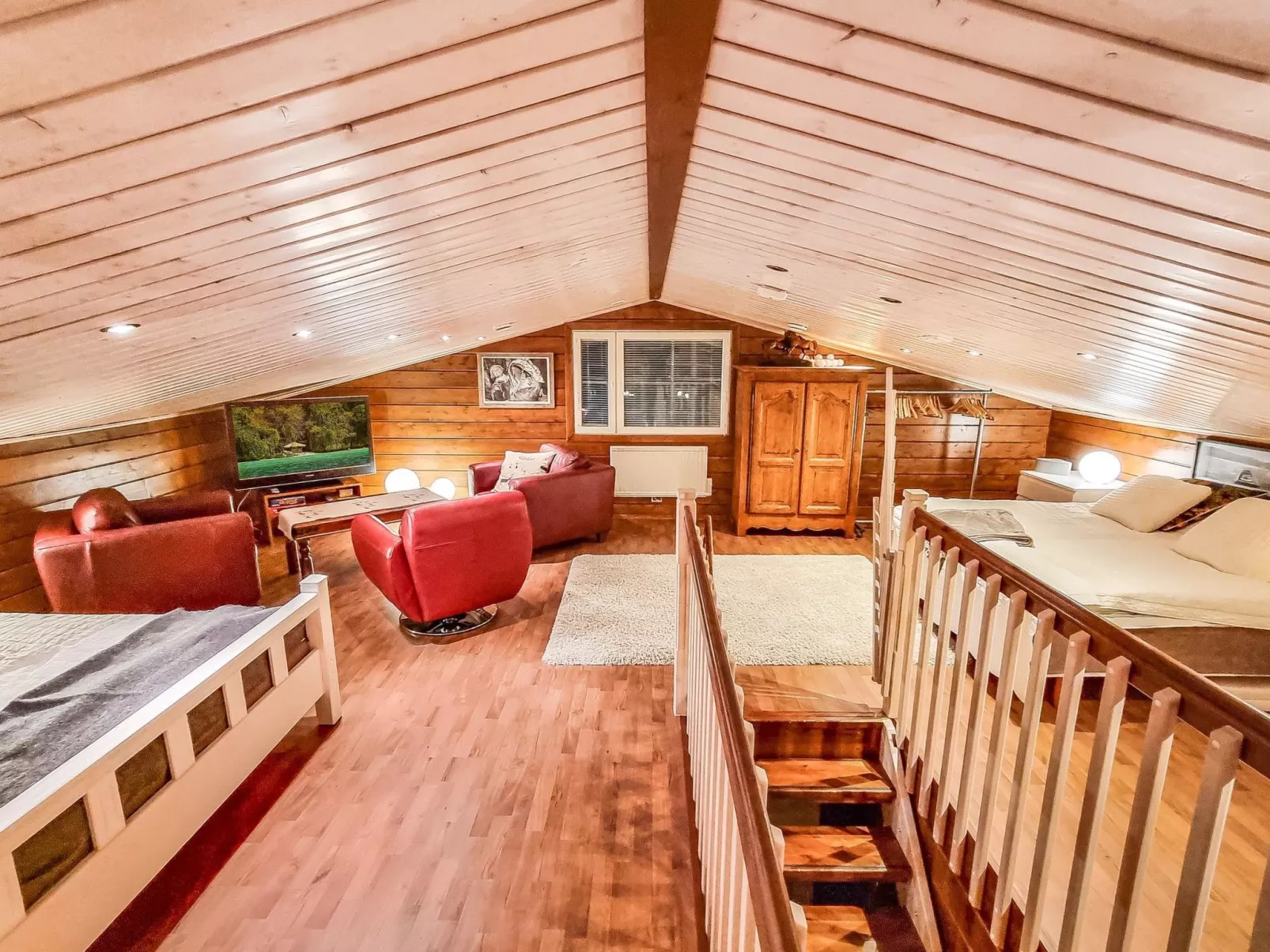 Arctic chalet-Inside