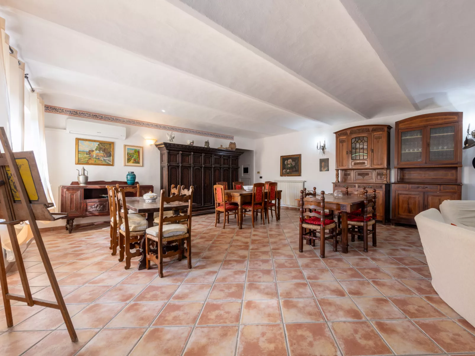 Relais San Desiderio-Drinnen