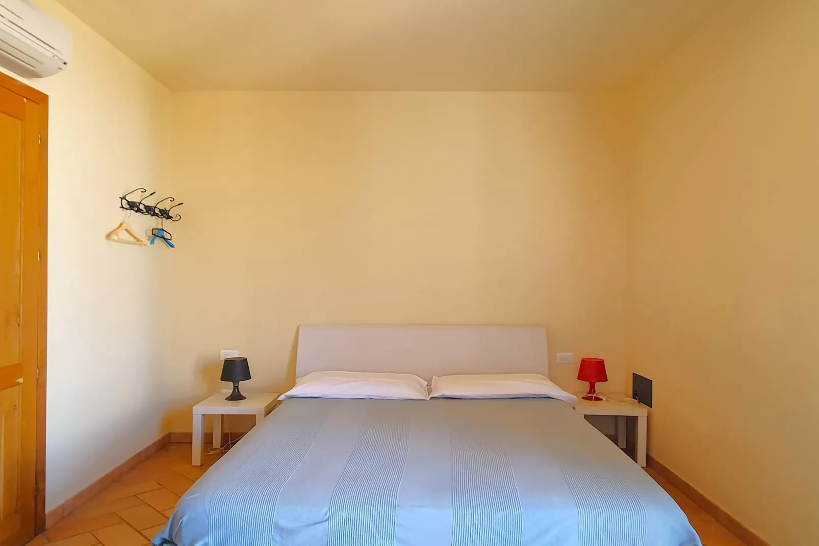 APP 8-Schlafzimmer