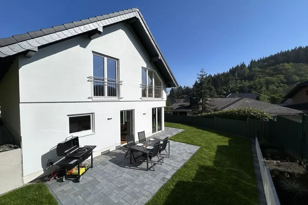 493676-Nicht getaggt