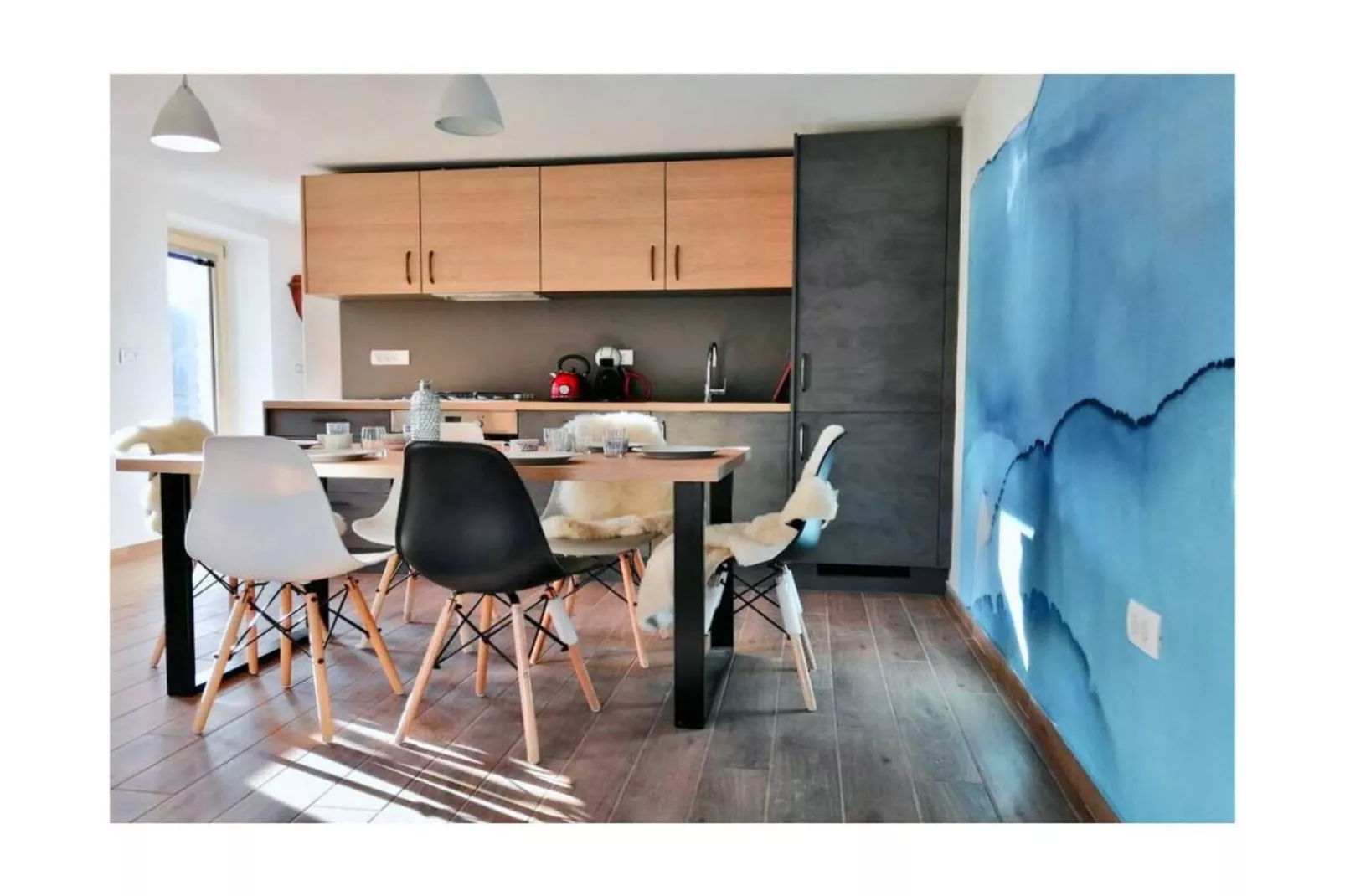 299771-Dining room