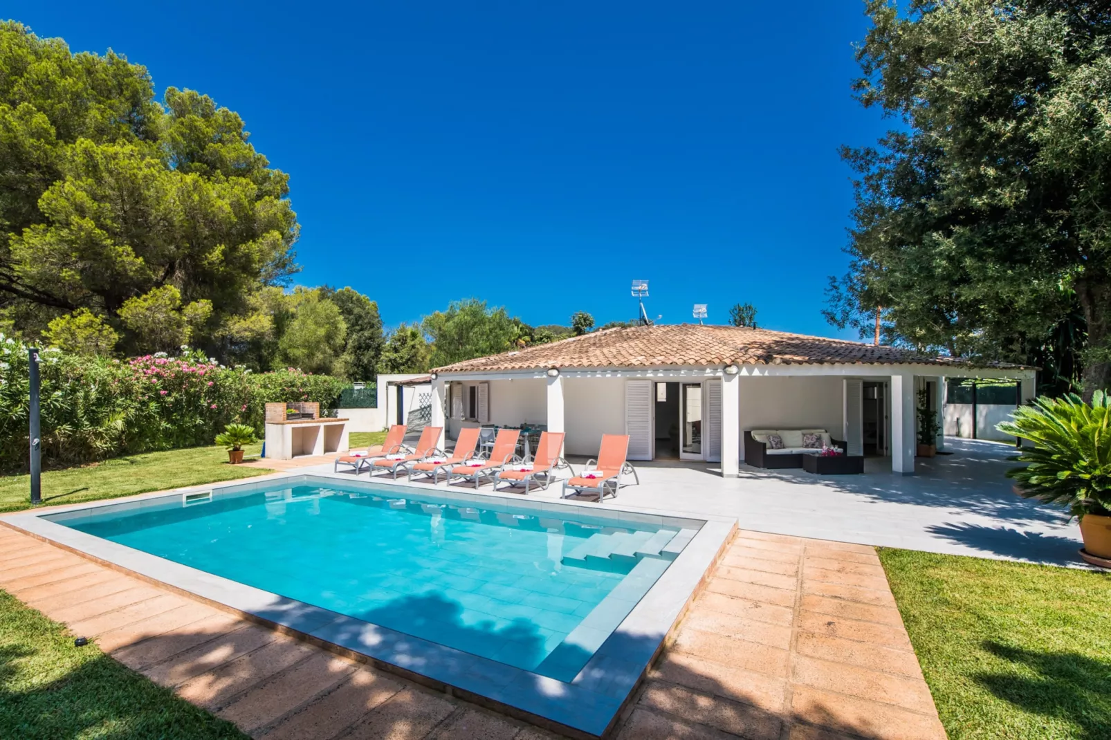 Casa Encinar-Schwimmbad