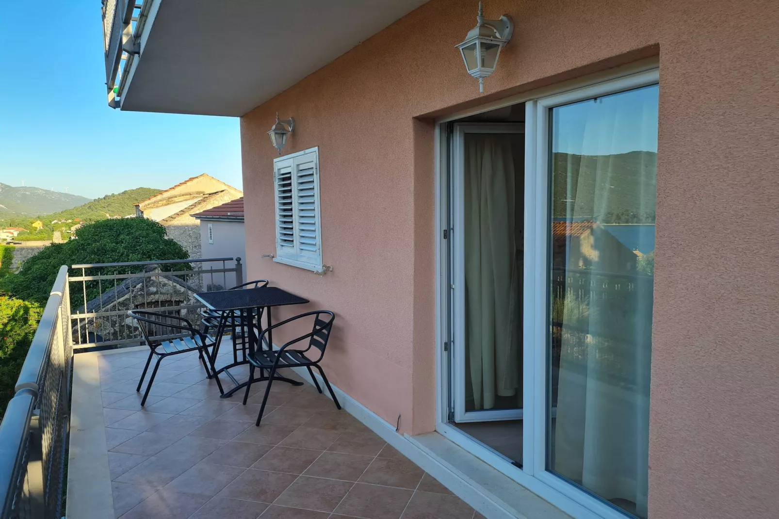 Apartments Memunić - Superior One Bedroom Apartment with Balcony and Sea View (ŽUTI)-Terrace balcony