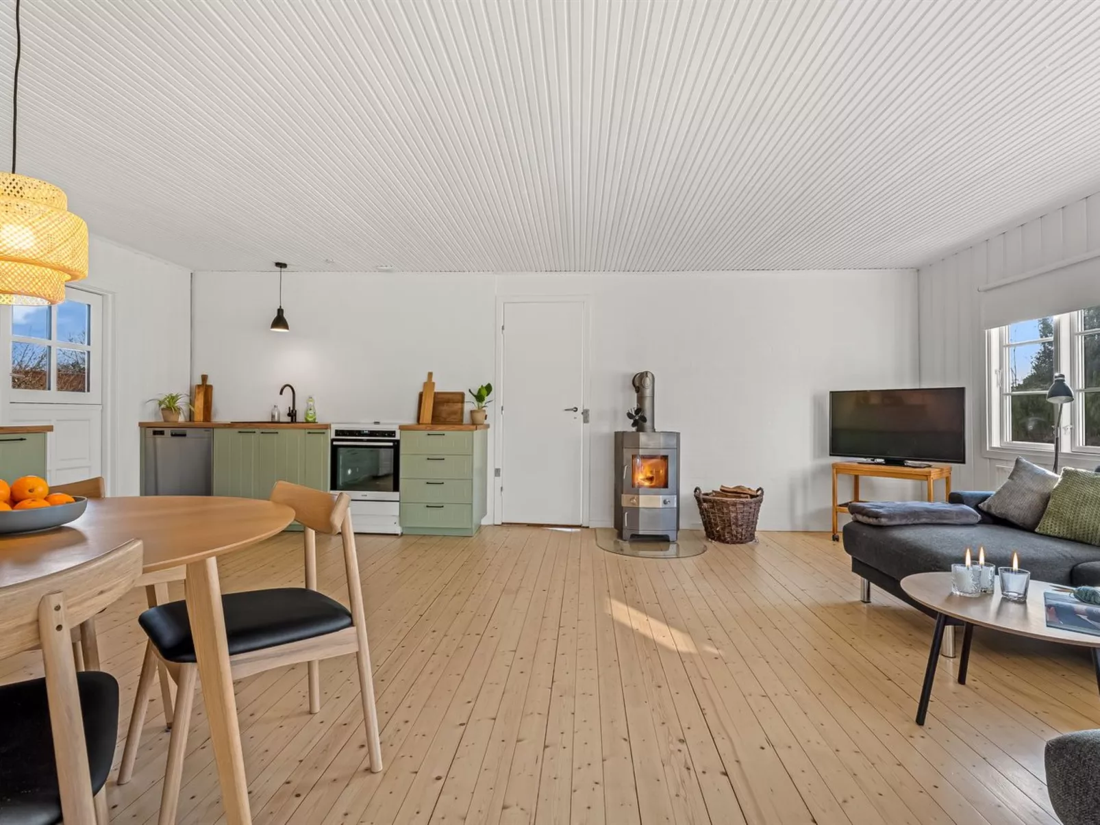 "Tayana" - 500m from the sea-Inside