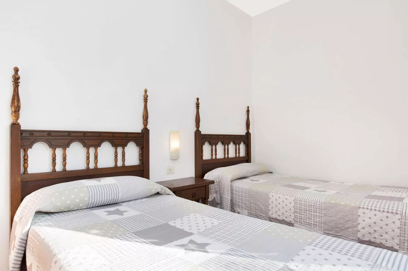 Can Benet  Pl-Bedroom