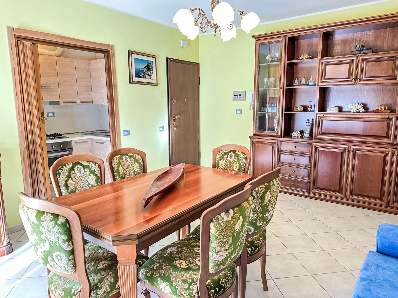 Miralago Guest House-Inside