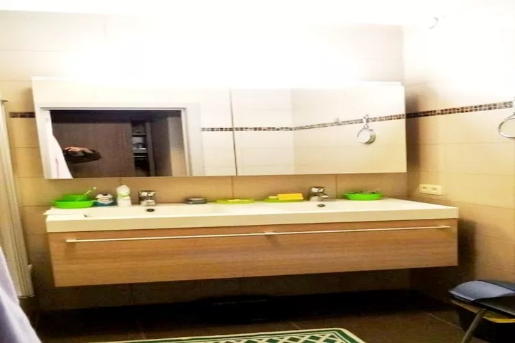 Residentie Les Panicauts 0001-Bathroom
