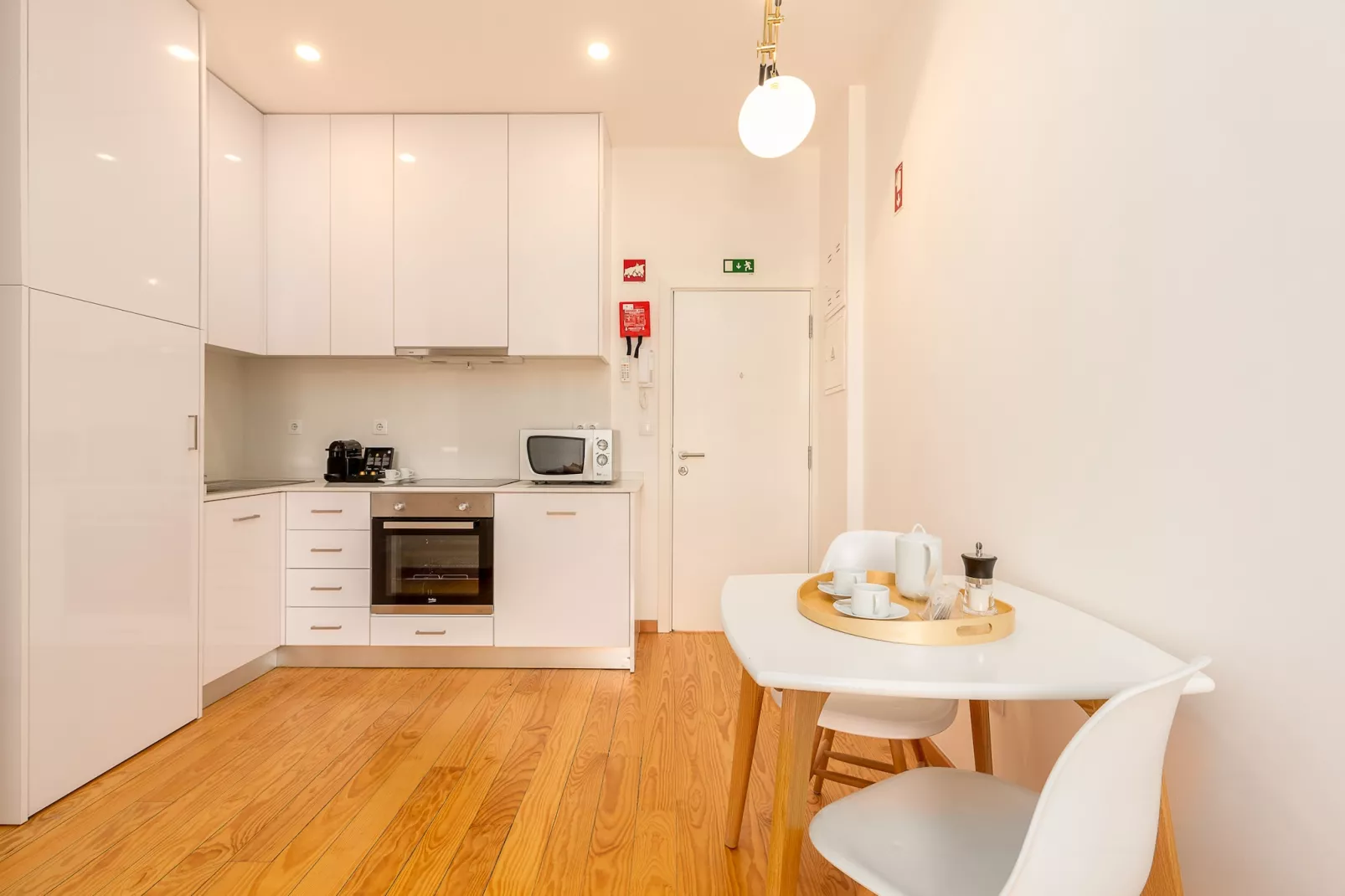 YOUROPO - Cosy 5-Kitchen
