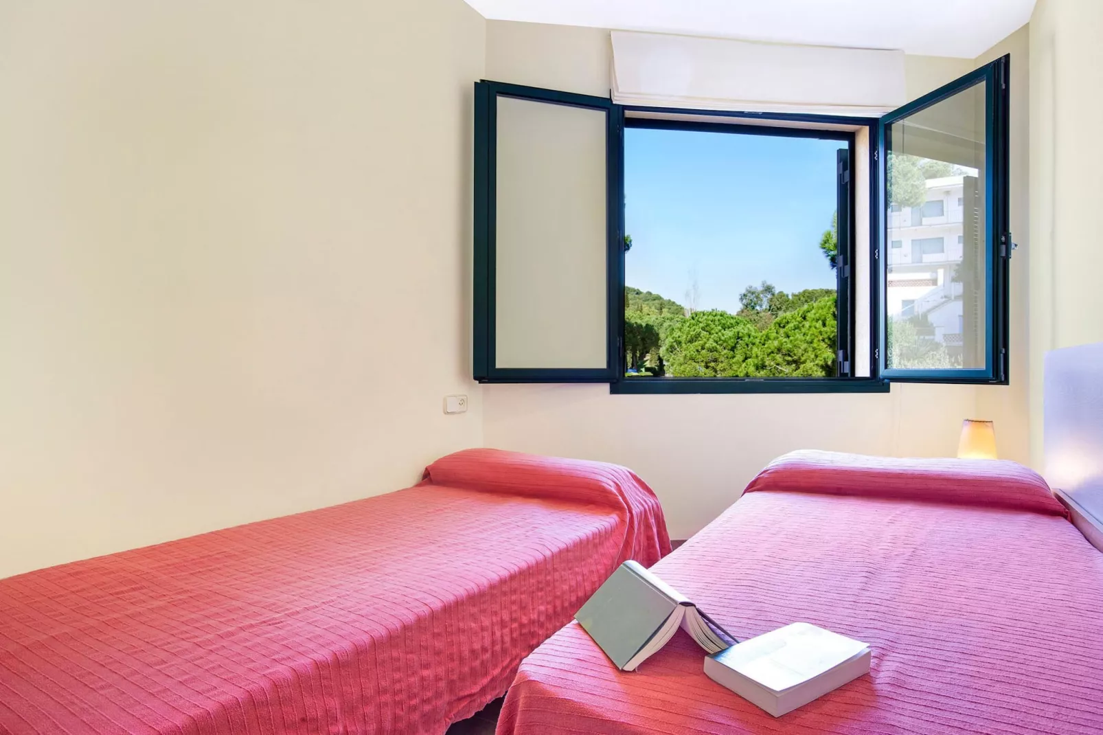 Ana 1-Bedroom