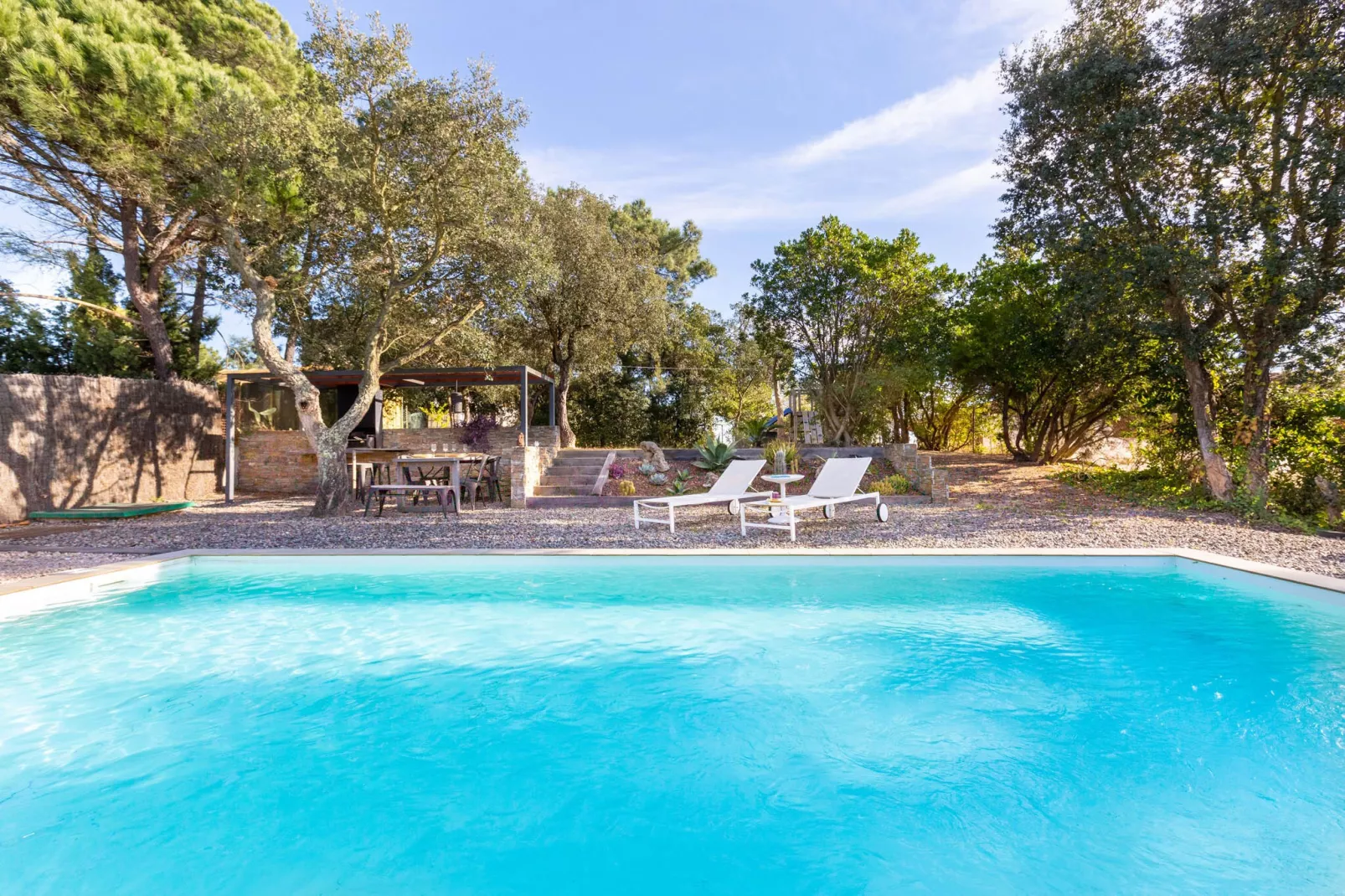 Castanyer-Pool