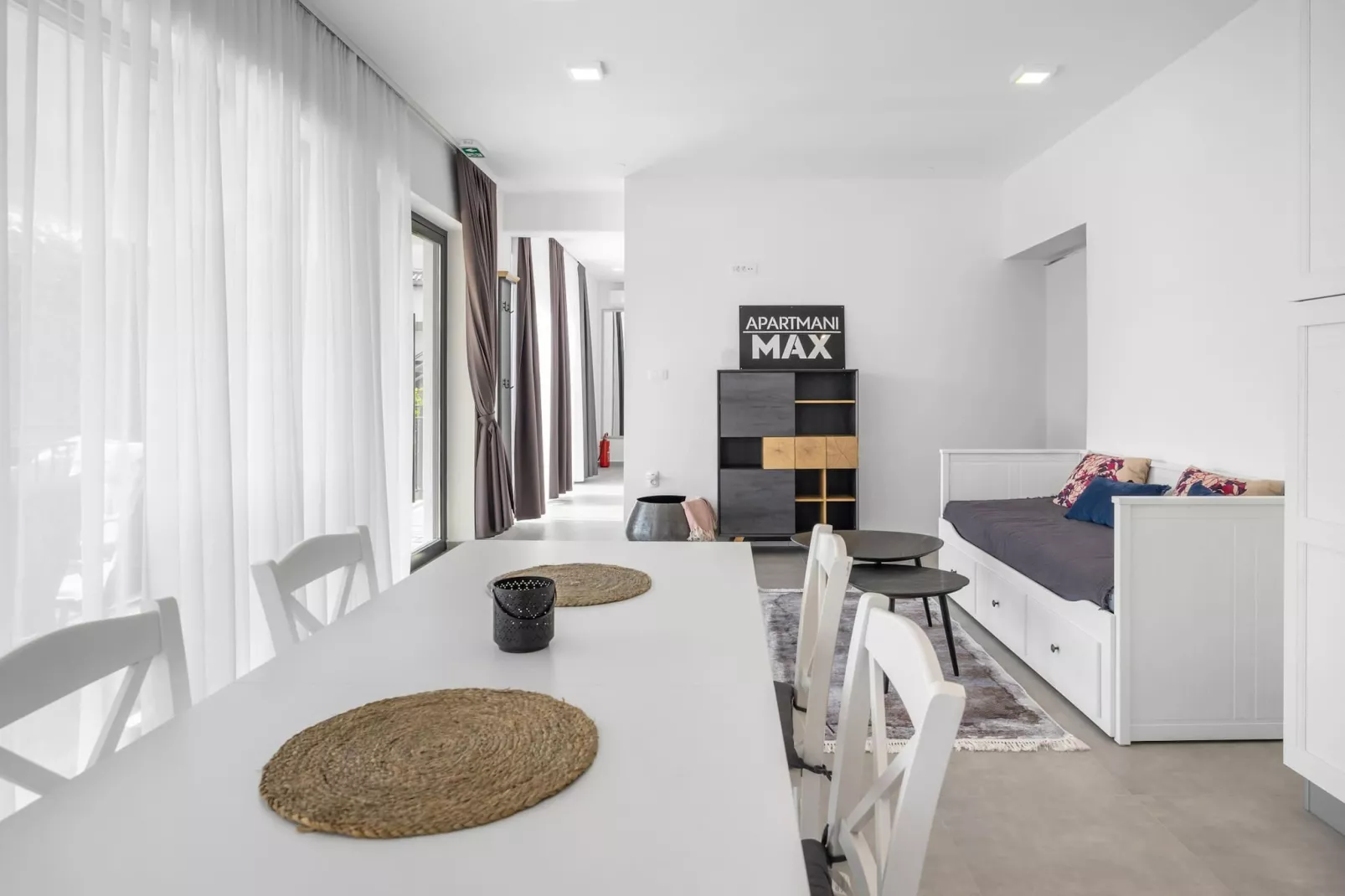 Max - Sea View, One Bedroom Apt with Terrace-Küche