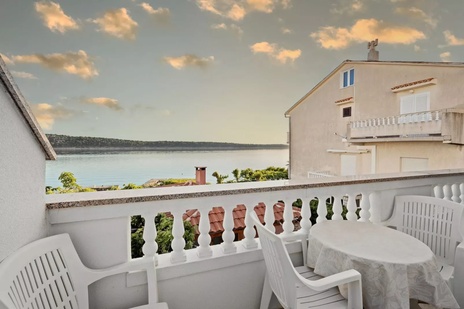 Apartments Jurica - Apt Petra with Sea View-Terrace balcony