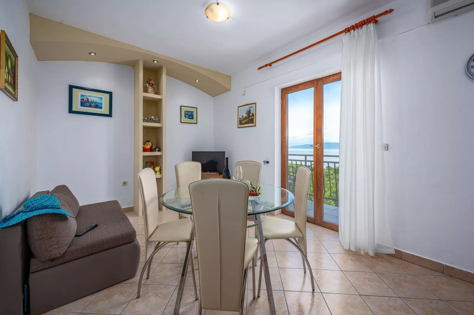 Lara 4 - Shared Pool, Sauna, Jacuzzi-Küche