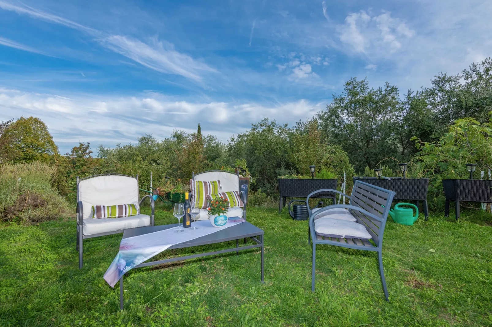 Apartments Indira - Tara - One Bedroom Apartment-Jardin d'été