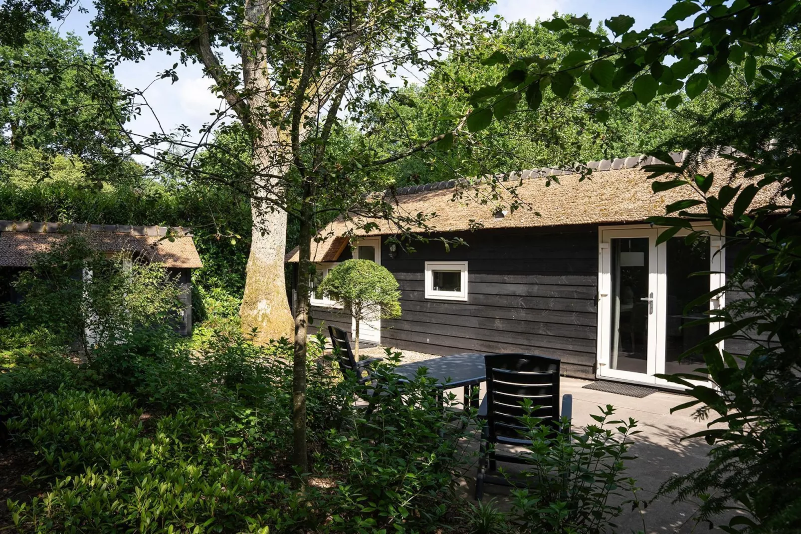 Heivlinder 4+2p-Exterior summer