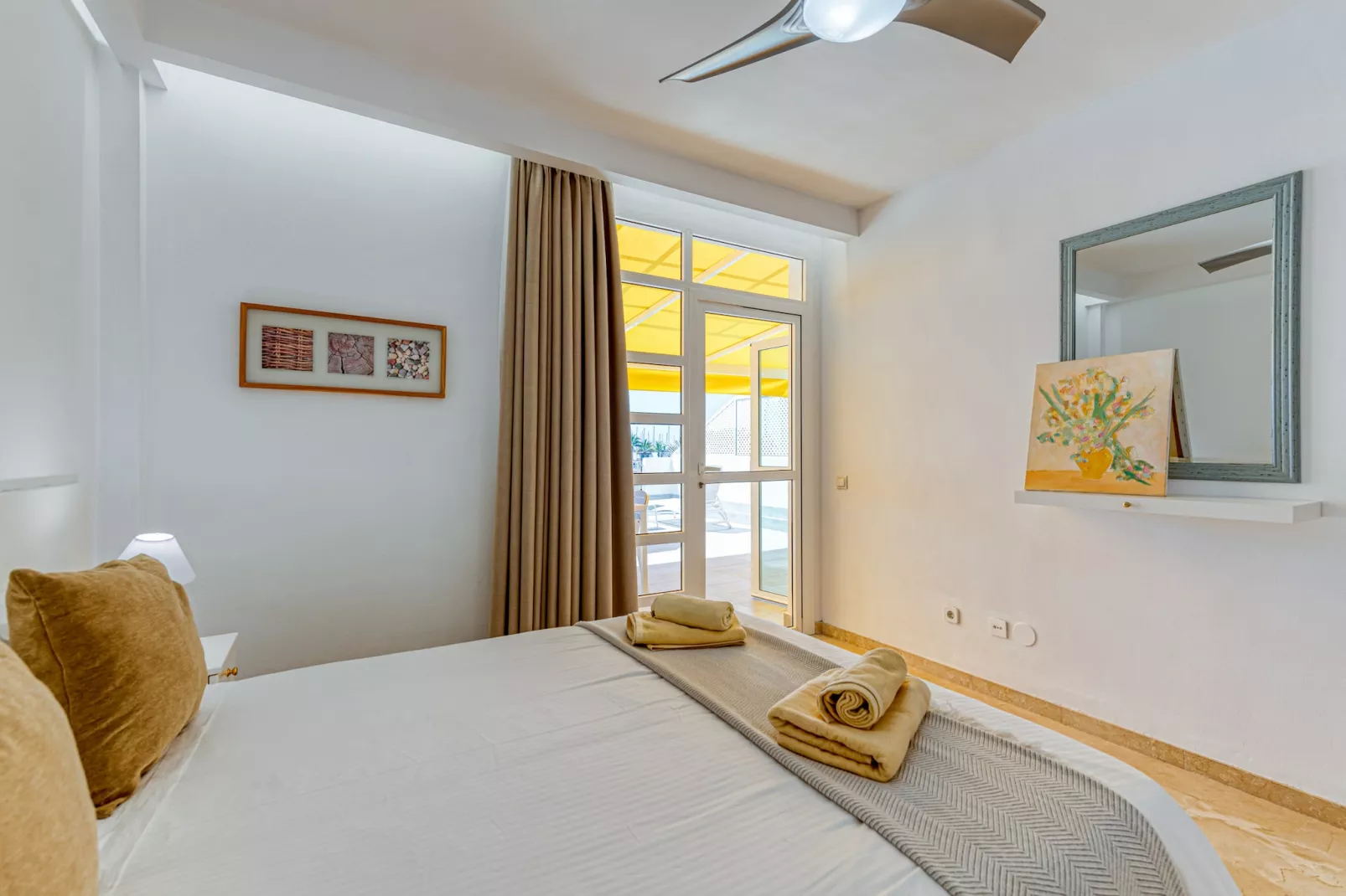 Blue Sea I-Bedroom