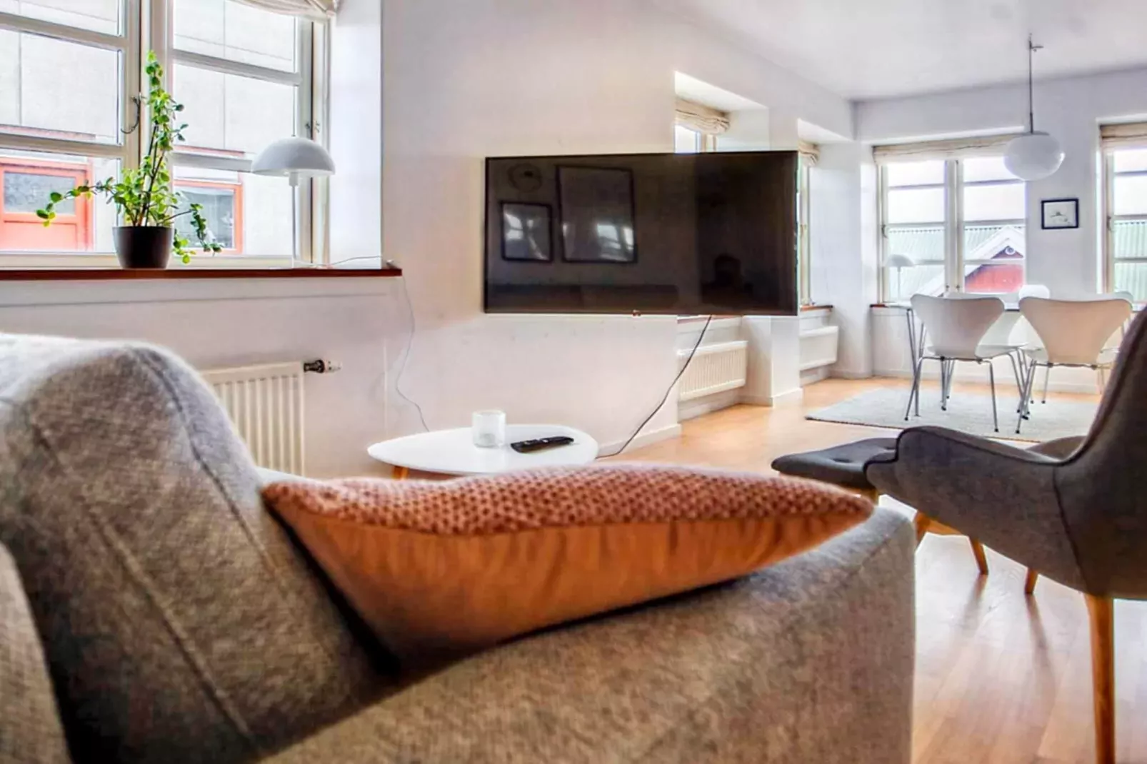 Zentrale Gemutliche Wohnung -- By Traum Ferienwohnungen-Innen