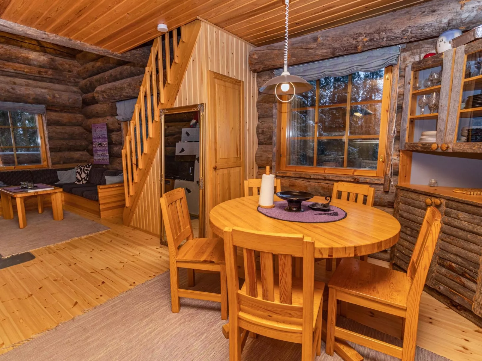 Aurinko-ruka c6-Inside