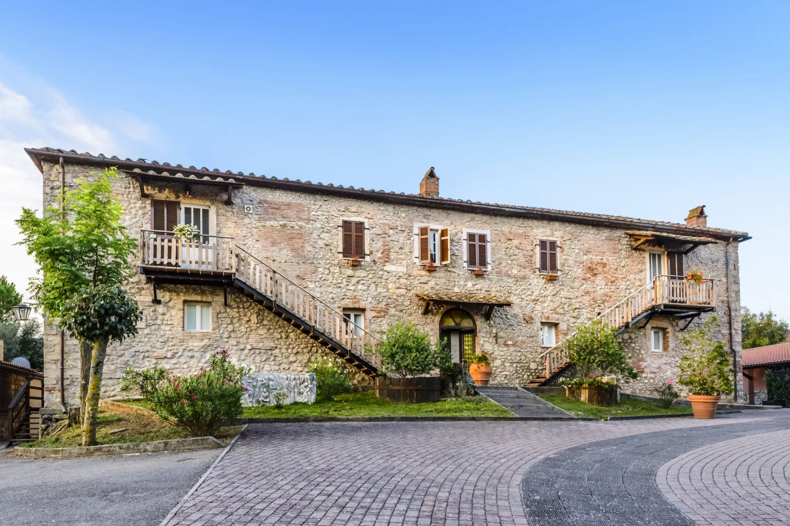 Pian Dei Mucini / APARTMENT TYPE A 3-Zi-App -Smart 40 qm-Exterior summer