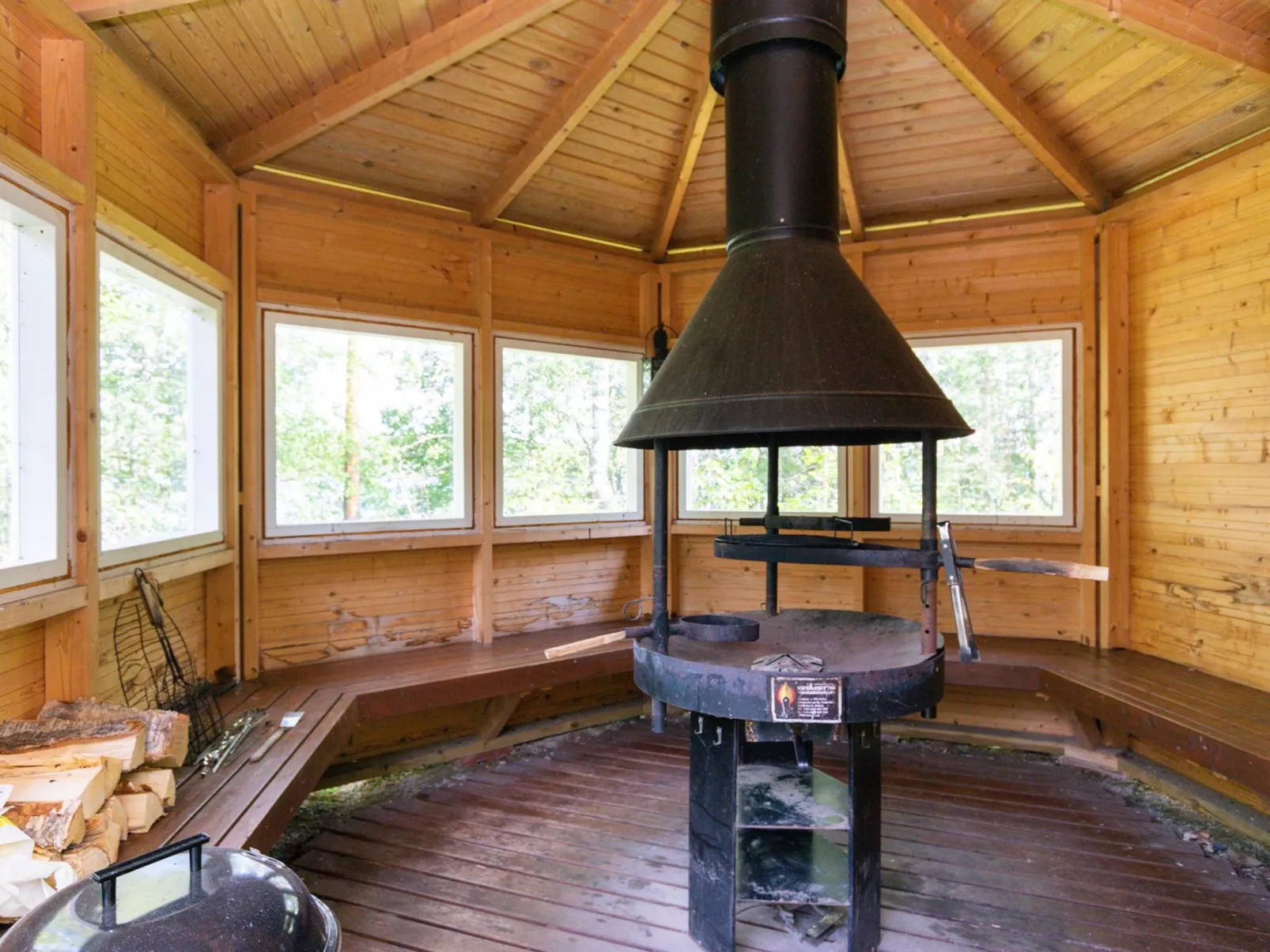 Hot pool cottage iitu-Outside