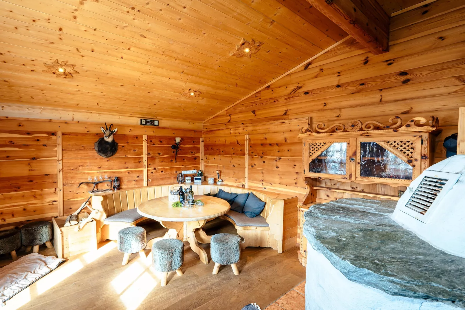 Edelweisshütte-Dining room