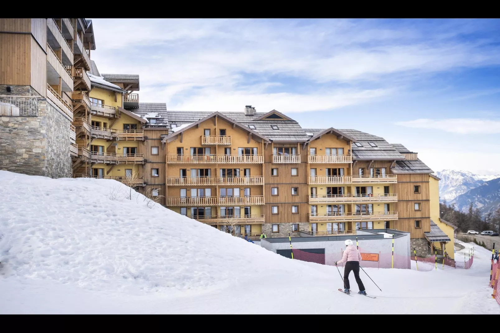 RISOUL_S6-Exterior winter