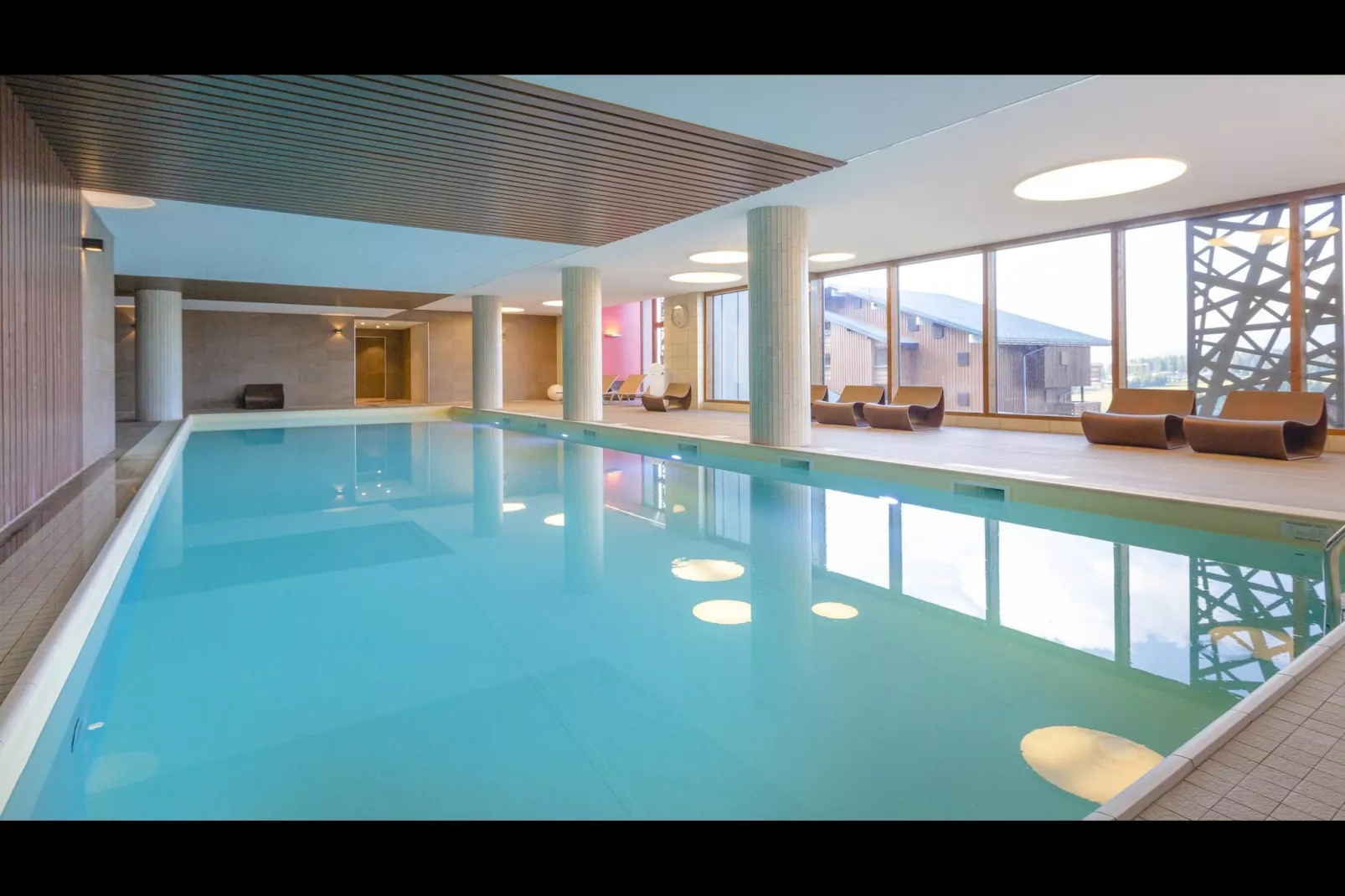SAISIES-8PM-Pool