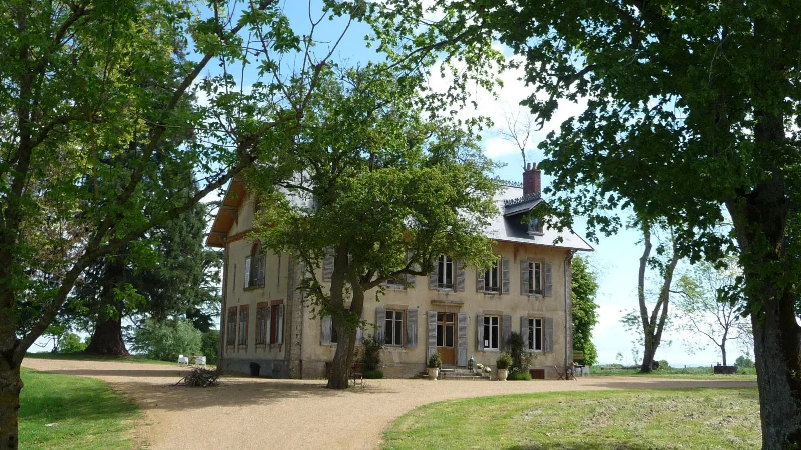 Savigny-Außenbereich Sommer
