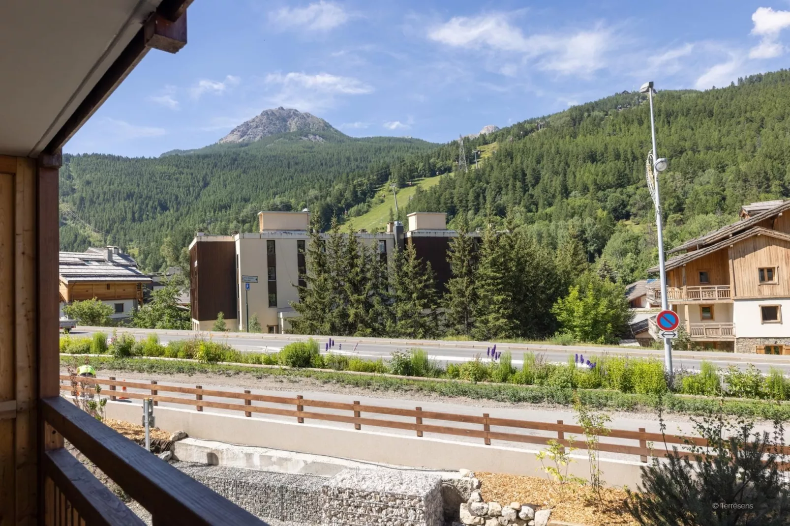 SERRE CHEVALIER Le Cristal Lodge-A38P-View summer