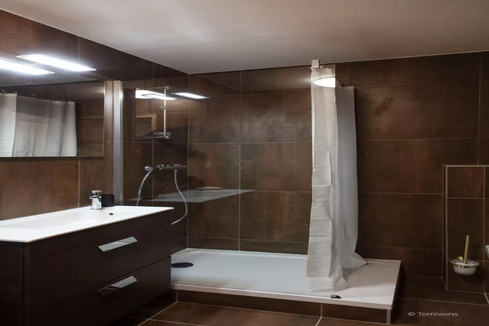VAUJANY L’Etendard-A24S-Bathroom