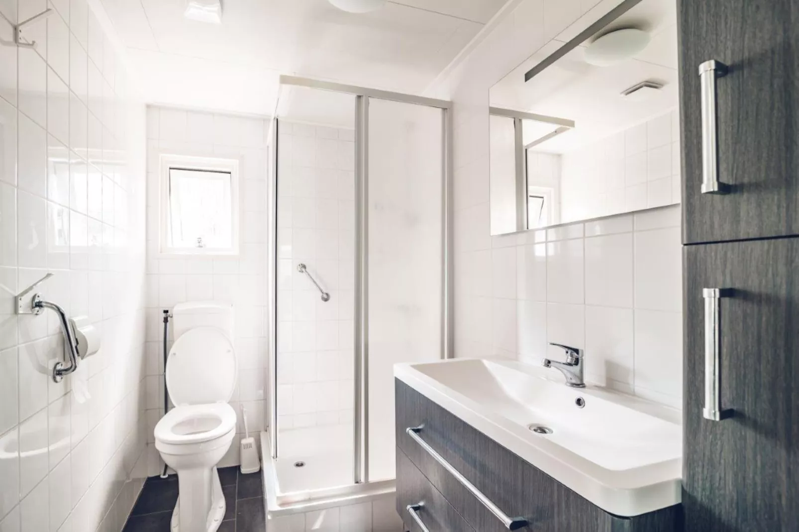 Patio Bungalow Chalet | 2 - 4 people-Bathroom