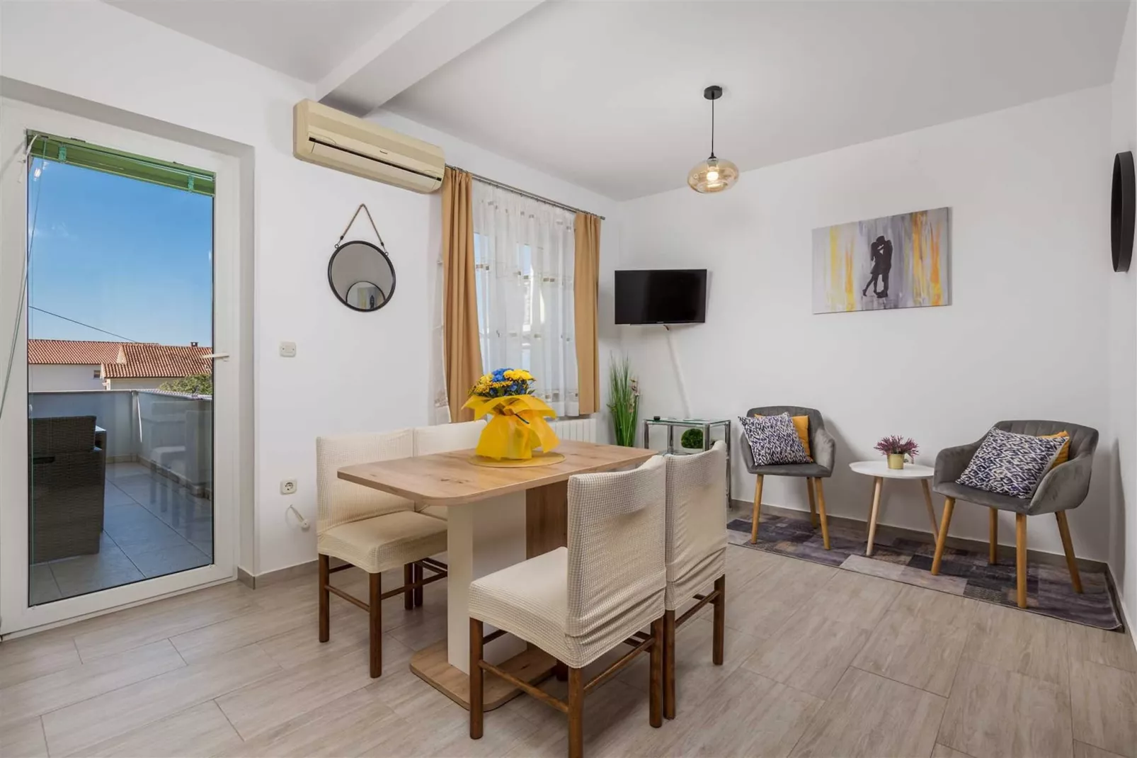 Apartment Slavica 3 - Yellow Sun-Dining room