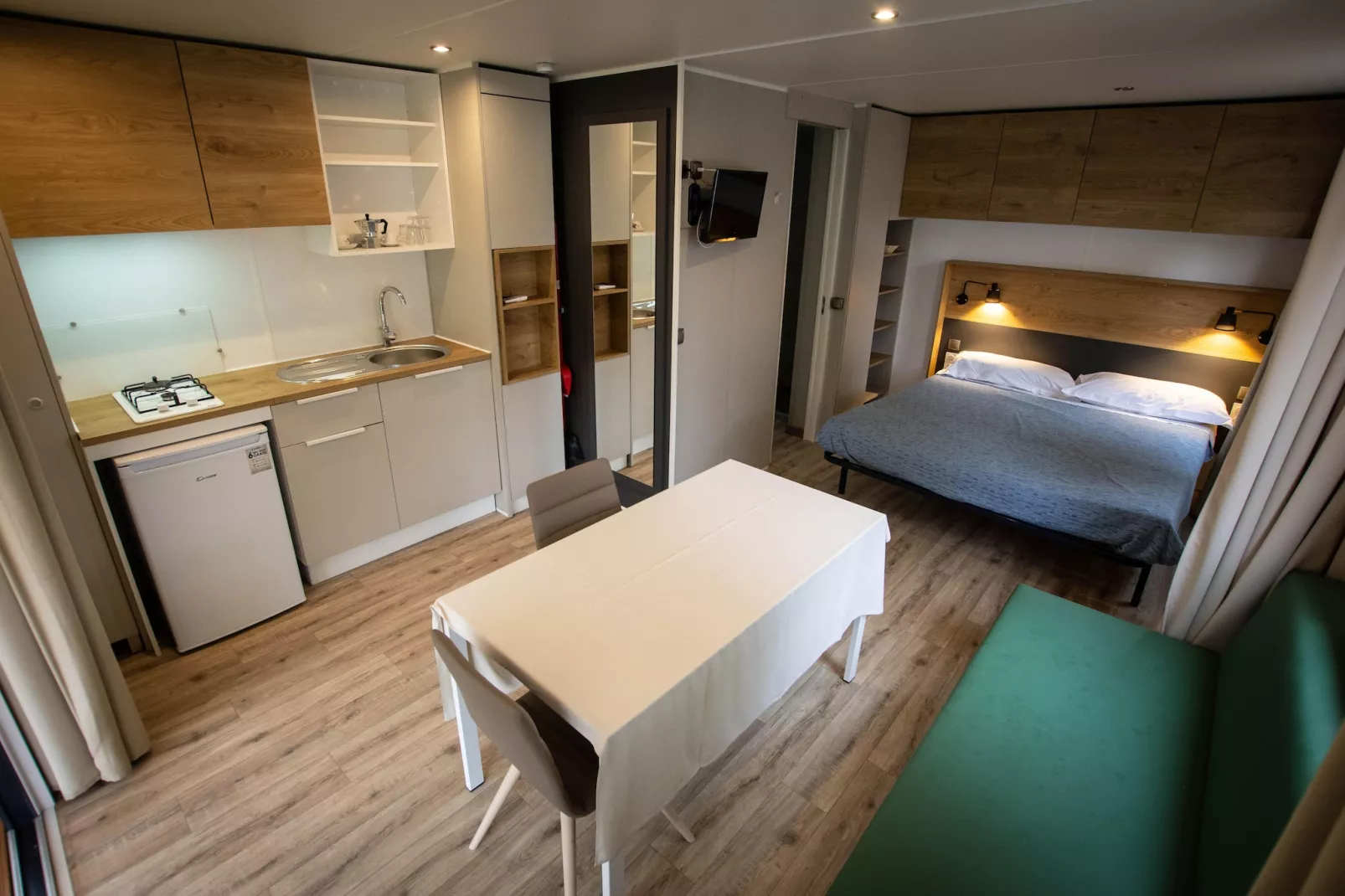 RESIDENCE ALBA VILLAGE / TWO-ROOM APT 4 PEOPLE MEZZANINE B4S-Living room